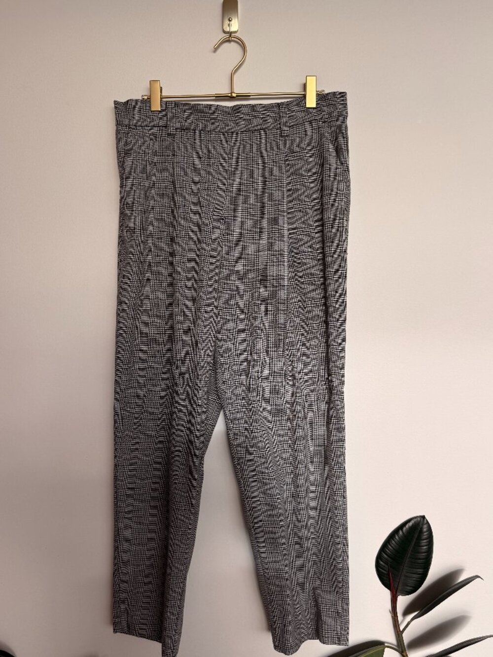 LOFT Gray Glen Plaid Pants Size M Tapered Career Trouser Plaid Check Office